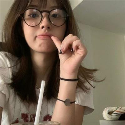 笼里的女人